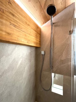 Renovated bathrooms in Parc A15 apartment, Champex-Lac by WADE Architecture, ongoing project